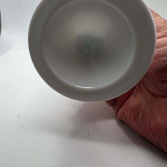 Vintage milk glass grapevine pattern vase. - Picture 8 of 11